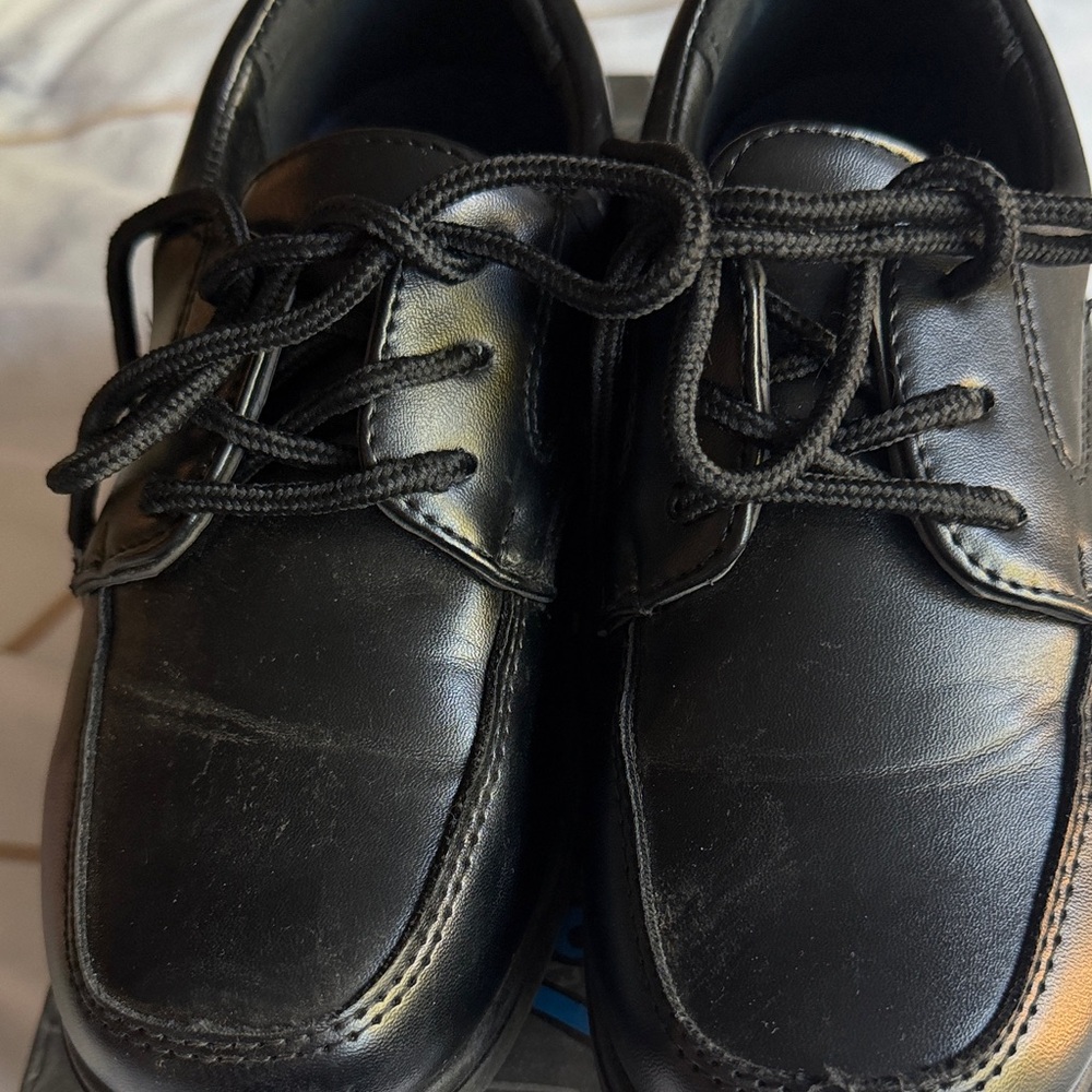 Classic Black Kids dress Shoes size 1